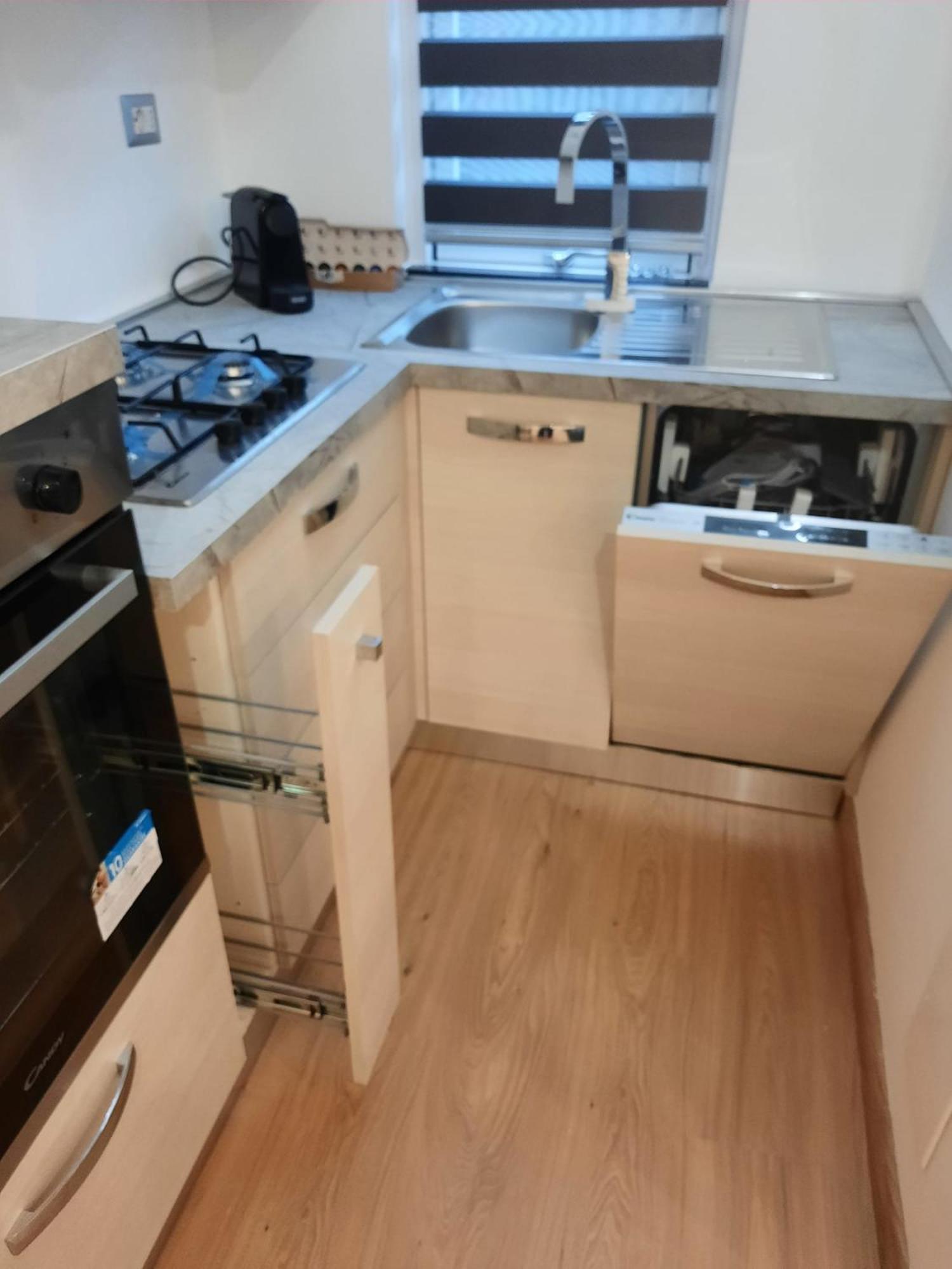N&Ghomesweethome Raffaelloelegante Appartamento Ideale Casa Vacanze Affari Milano Ngoại thất bức ảnh